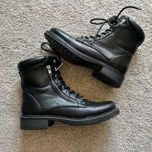 Baretraps HOLDEN Women's Size 8.5 Black Lace Up Side Zip Combat Mid Boots